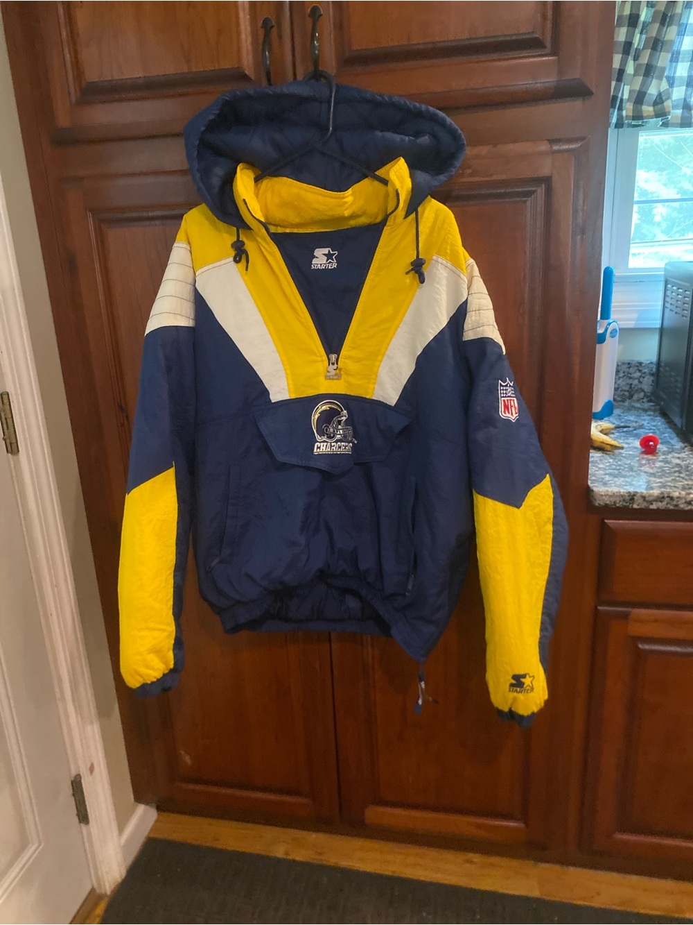 Vintage 90s San Diego Chargers Starter Puffer Jacket Pullover Men's Large